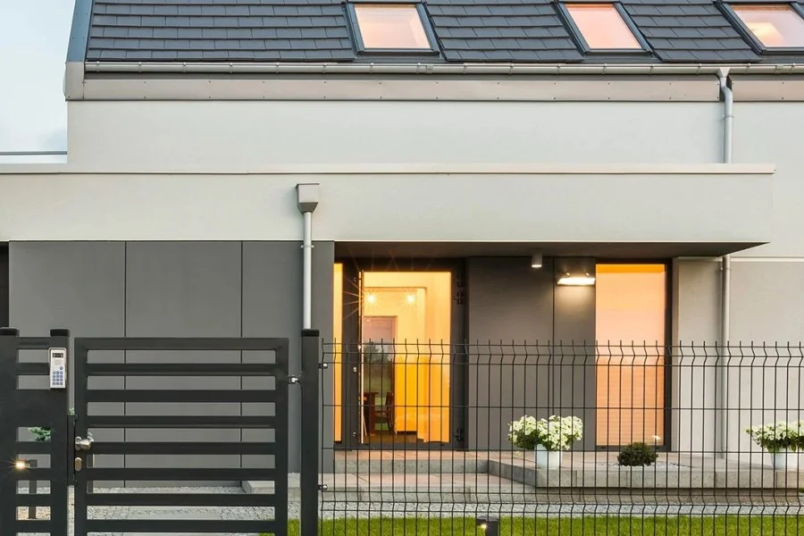 Professional Fencing Contractor Professional Fencing Contractor